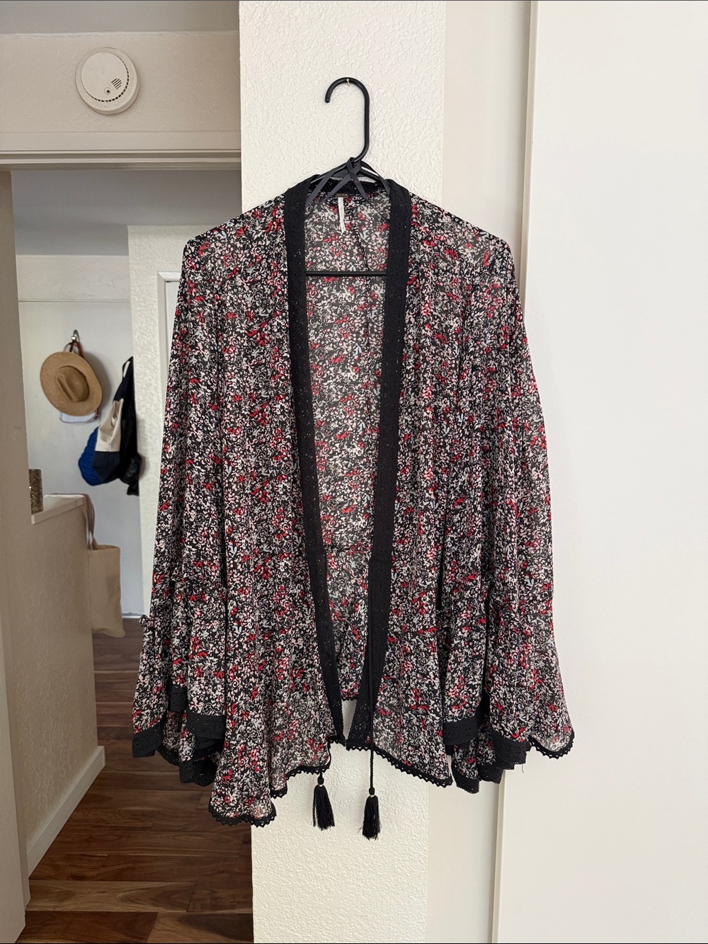 Floral Open-Front Women's kimono- Black and Red